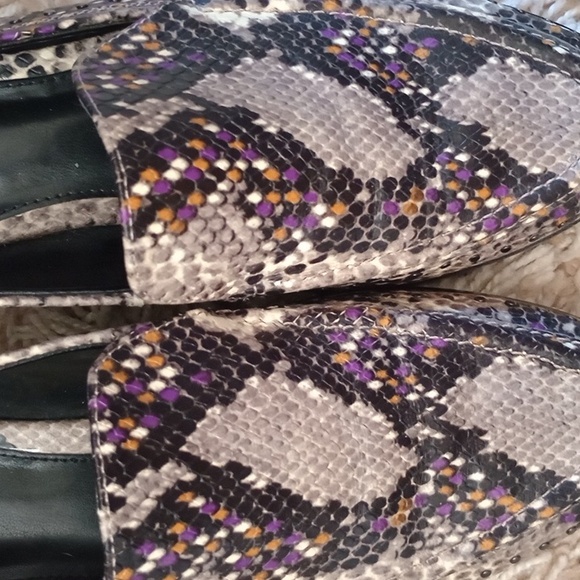 Vince Camuto Leather Slip-Ons - Picture 8 of 8